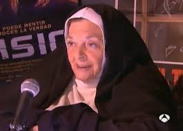 Hermana Esperanza en Aquí No Hay Quien Viva